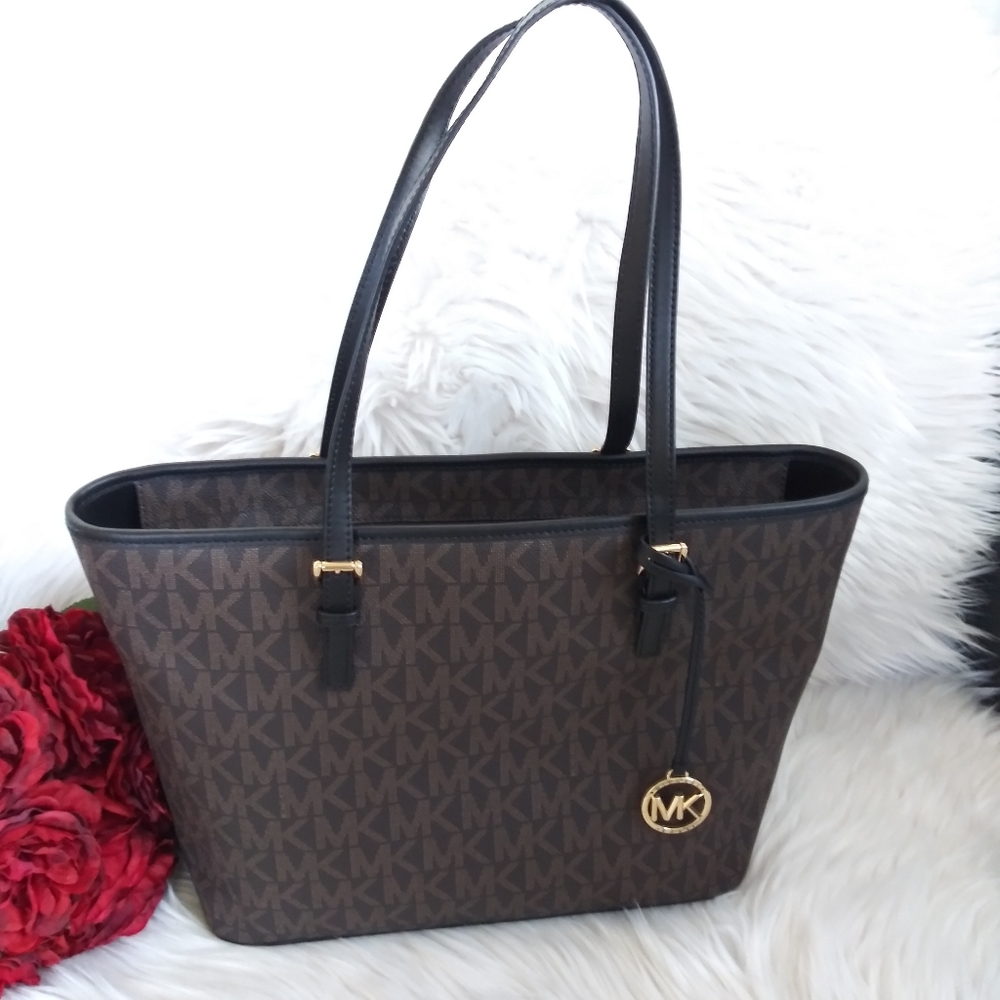 NWT MICHAEL KORS JET SET TRAVEL TZ TOTE HAND BAG